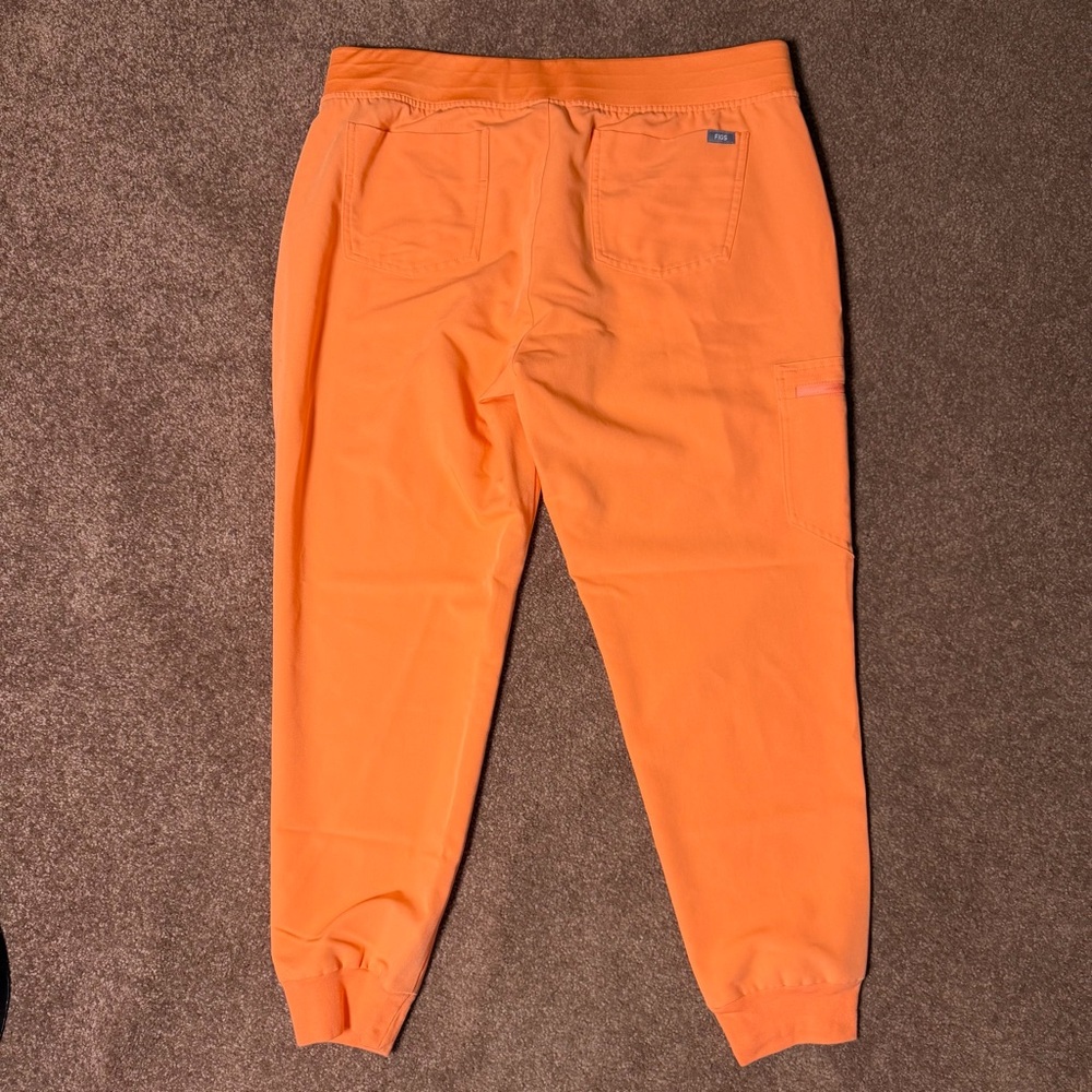 FIGS Technical Collection Jogger Scrub Pants – Orange – Size XL - Picture 2 of 4